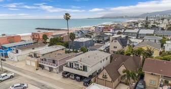 1145-1149 Montauk Ln in Ventura, CA - Building Photo