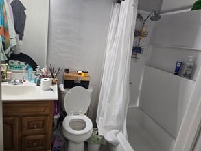 2321 Highbury Ave, Unit 55 in Los Angeles, CA - Building Photo - Building Photo