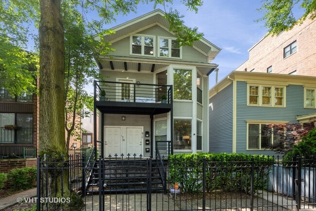 property at 917 W Montana St