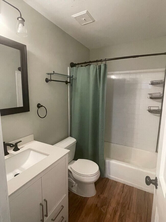 1642 Pinckney Park Dr in Charleston, SC - Building Photo - Building Photo