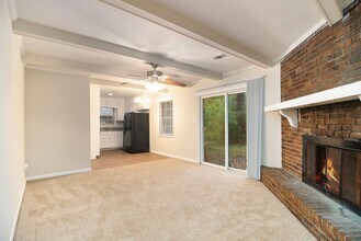 2203 Emerald Castle Dr in Decatur, GA - Building Photo - Building Photo