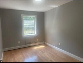 144-32 38th Ave in Queens, NY - Building Photo - Building Photo