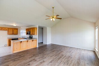 255 Ravenwood Rd in Siloam Springs, AR - Building Photo - Building Photo