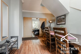 3036 N Seminary Ave, Unit 3 in Chicago, IL - Building Photo - Building Photo