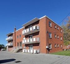 20 Cloverdale Ave Apartments