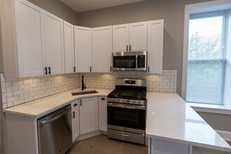 2618 W Evergreen Ave in Chicago, IL - Building Photo - Building Photo
