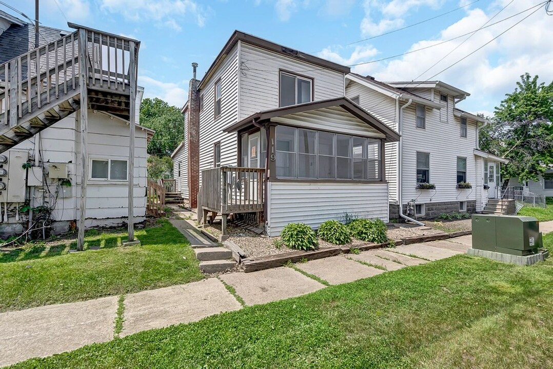 119 Tremont St in Cedar Falls, IA - Building Photo