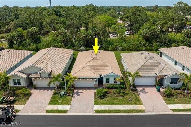 property at 299 Tamarindo Ln