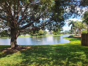 4164 Sapphire Terrace in Weston, FL - Building Photo - Building Photo