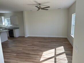 945 Grayson Ave in Hinesville, GA - Building Photo - Building Photo