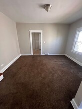 4610 E 93rd St in Garfield Heights, OH - Building Photo - Building Photo