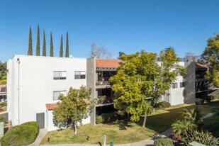 Fernwood Apartments in Redlands, CA - Building Photo