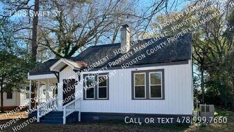 1308 Swift St in Perry, GA - Building Photo