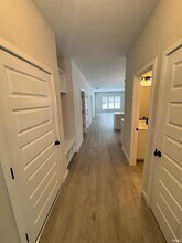 1072 Emilee Ct in Fort Wayne, IN - Foto de edificio - Building Photo