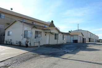 828-830 Garner Ave in Salinas, CA - Building Photo - Building Photo