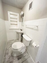 2 Kerna Rd in Boston, MA - Foto de edificio - Building Photo