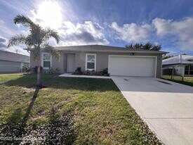 1467 Depew St SE in Palm Bay, FL - Building Photo