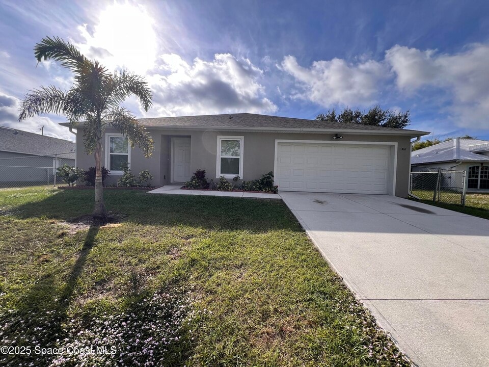 1467 Depew St SE in Palm Bay, FL - Building Photo