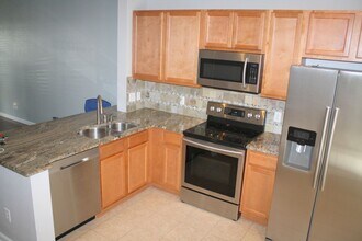 10336 Estero Bay Ln in Tampa, FL - Building Photo - Building Photo