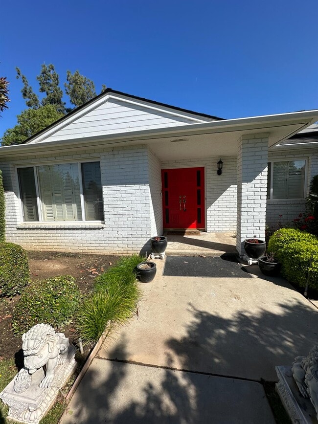 1310 W Magill Ave in Fresno, CA - Building Photo - Building Photo