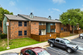 Turtle Creek Apartments Sherman in Sherman, TX - Building Photo - Building Photo