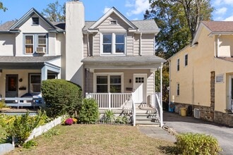 521 Homewood Ave in Narberth, PA - Building Photo - Building Photo