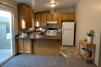 3402 Vincenta Way in Yakima, WA - Building Photo - Building Photo