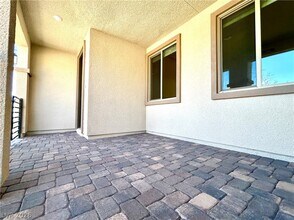 12504 Kings Crk Pl in Las Vegas, NV - Building Photo - Building Photo