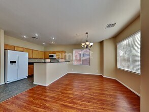 7208 Rolling Shore Ct in Las Vegas, NV - Building Photo - Building Photo