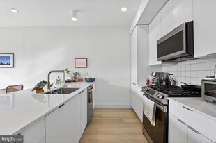 2007 Cambridge St in Philadelphia, PA - Building Photo