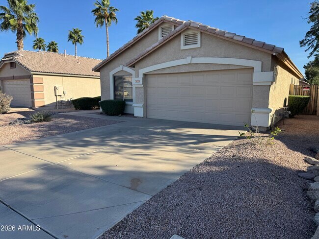 2033 E Saratoga St in Gilbert, AZ - Foto de edificio - Building Photo