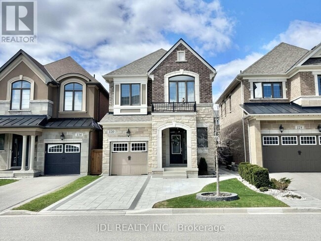 property at 120 Lacrosse Trl