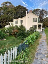 9 Market St in Athens, NY - Building Photo - Building Photo