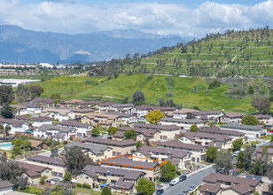 2425 S Ridgewood Dr in West Covina, CA - Building Photo - Building Photo