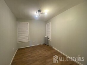 148 Jones Ave in New Brunswick, NJ - Building Photo - Building Photo