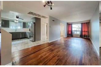 10 Leggett Cres in Hamilton, ON - Building Photo - Building Photo