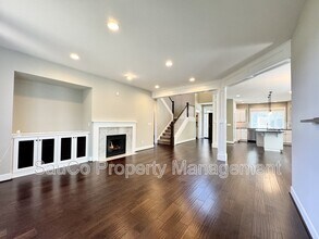 13257 SW Maplecrest Ct in Tigard, OR - Building Photo - Building Photo