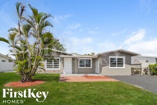 4521 NW 12th Ave in Fort Lauderdale, FL - Building Photo