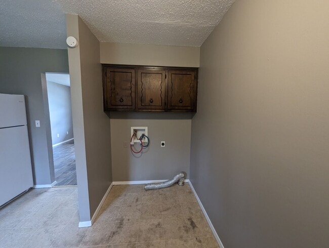 130 Broadwater Ln in Batesville, AR - Building Photo - Building Photo