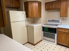 721 Broadway St in Eau Claire, WI - Building Photo - Building Photo