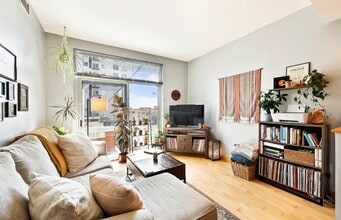 309 W Washington Ave, Unit 502 in Madison, WI - Foto de edificio - Building Photo