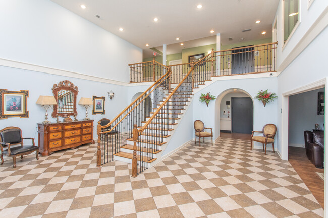 Galleria Manor Senior Apartments in Smyrna, GA - Foto de edificio - Interior Photo