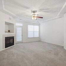 682 Windbrook Cir in Newport News, VA - Building Photo - Building Photo