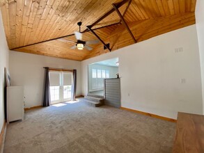 21 N Woodworth Ave in Clovis, CA - Building Photo - Building Photo