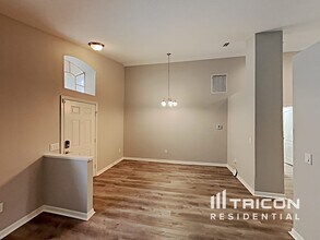 11242 Lake Lanier Dr in Riverview, FL - Building Photo - Building Photo