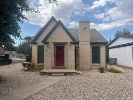 2916 21st St in Lubbock, TX - Building Photo