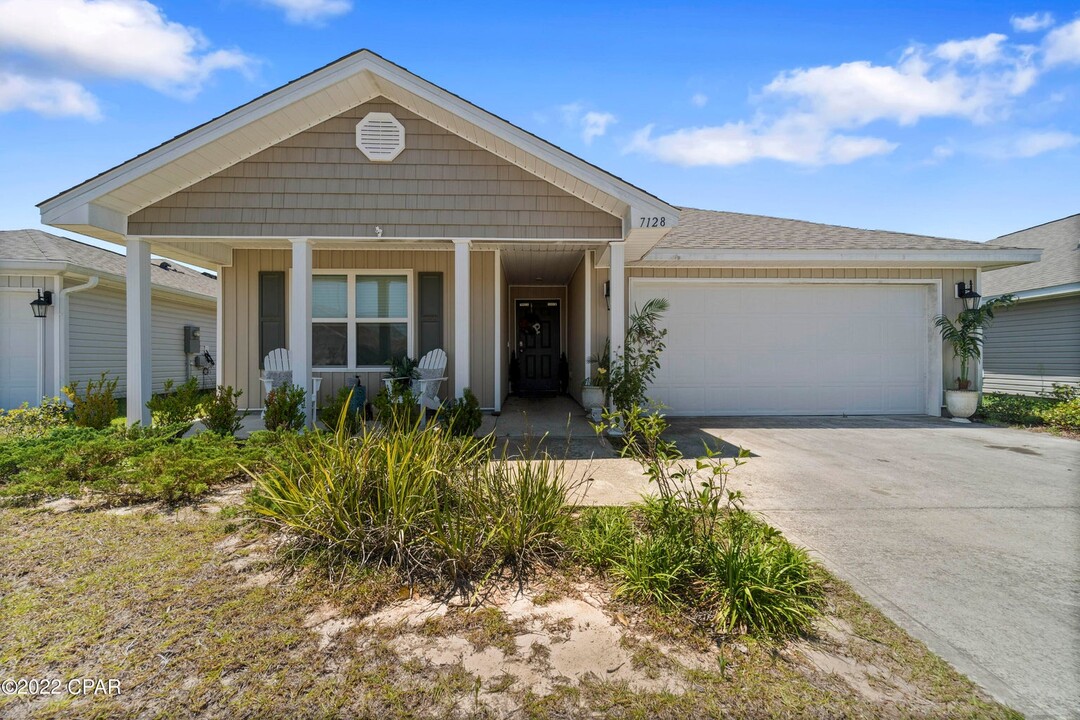 7128 Hatteras Blvd in Panama City, FL - Building Photo