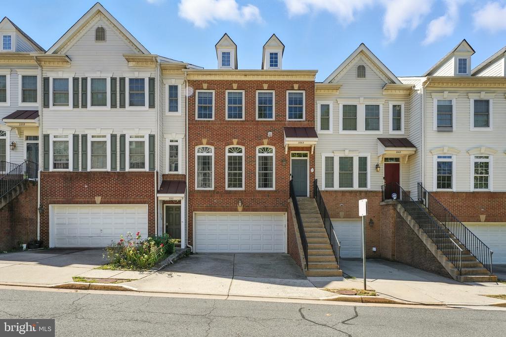 3363 Beechcliff Dr in Alexandria, VA - Building Photo