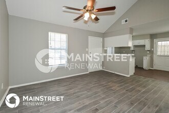 4568 Summer Creek N in Memphis, TN - Building Photo - Building Photo