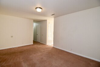 2920 Rollingwood Dr in Augusta, GA - Foto de edificio - Building Photo